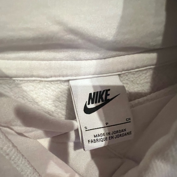 white nike sweatshirt - Picture 3 of 3